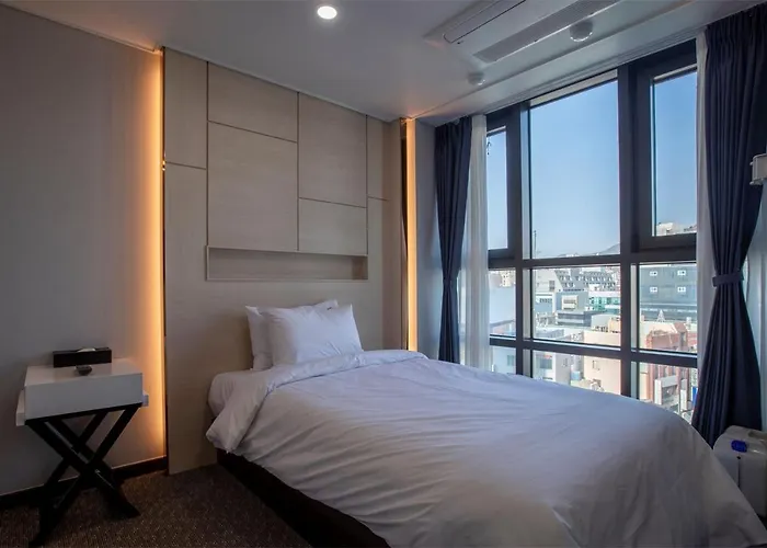 Griffinbay Hotel 4*