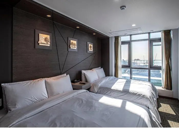 Griffinbay Hotel