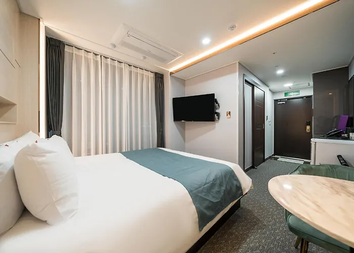 Griffinbay Hotel 4*