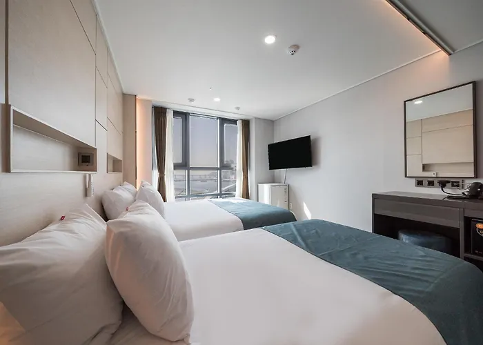 Griffinbay Hotel 4*