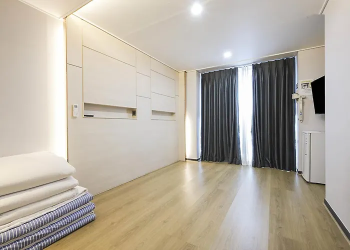 Griffinbay 4*