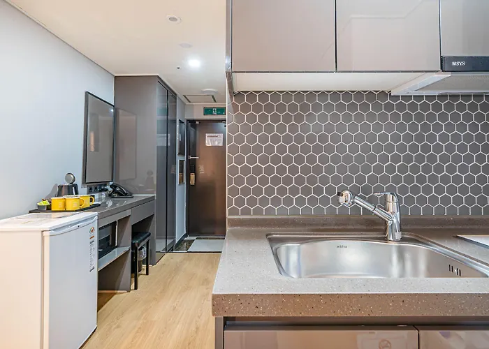 Griffinbay Hotel 4*