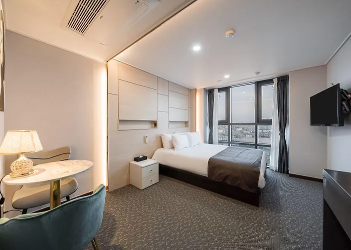 Griffinbay 4*